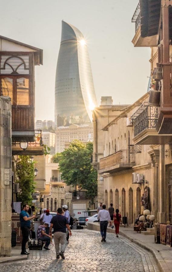 Amber Hotel Baku Exteriör bild